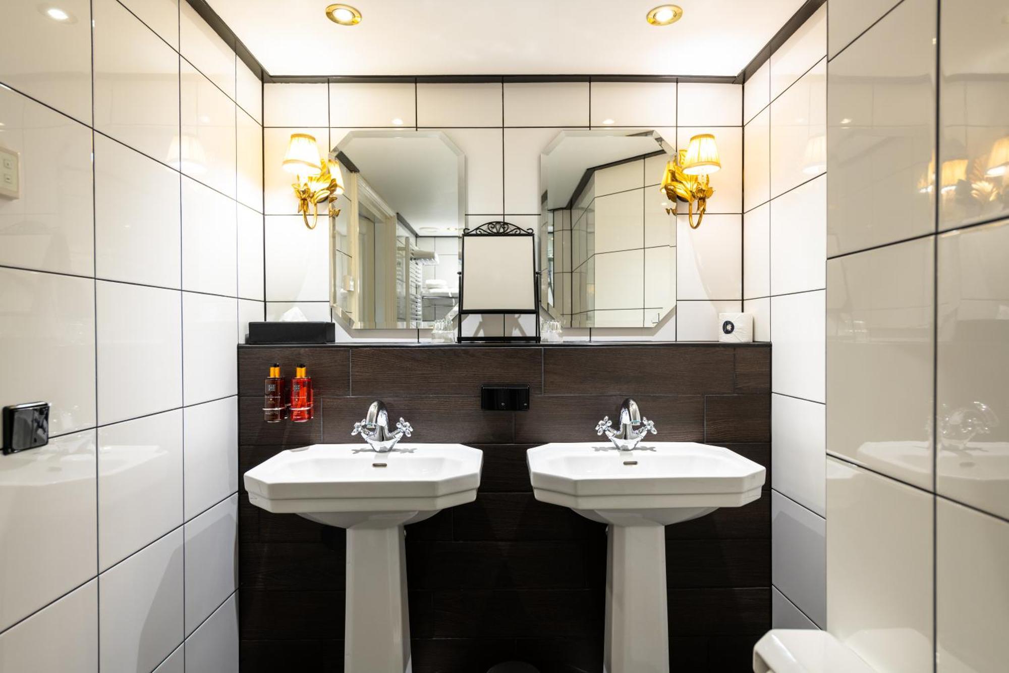 Grand Boutique Hotel-Restaurant Huis Vermeer Deventer Pokoj fotografie