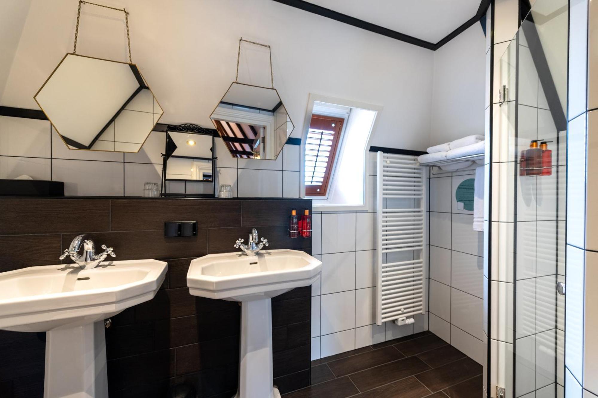 Grand Boutique Hotel-Restaurant Huis Vermeer Deventer Pokoj fotografie